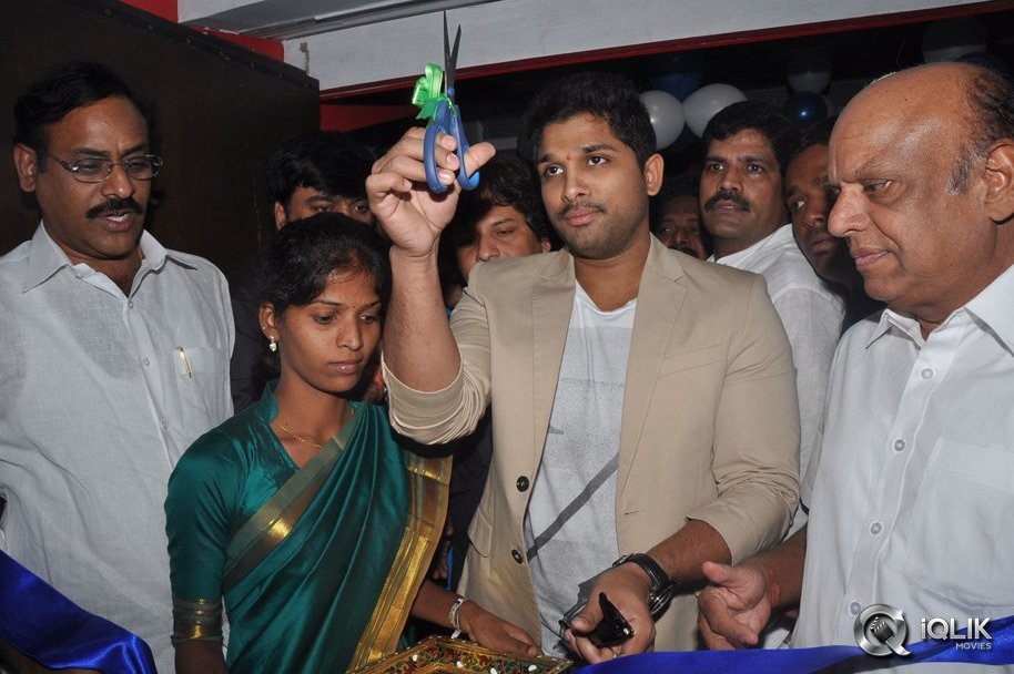 Allu-Arjun-Launches-Asian-Cinemas-Theatre-at-Uppal